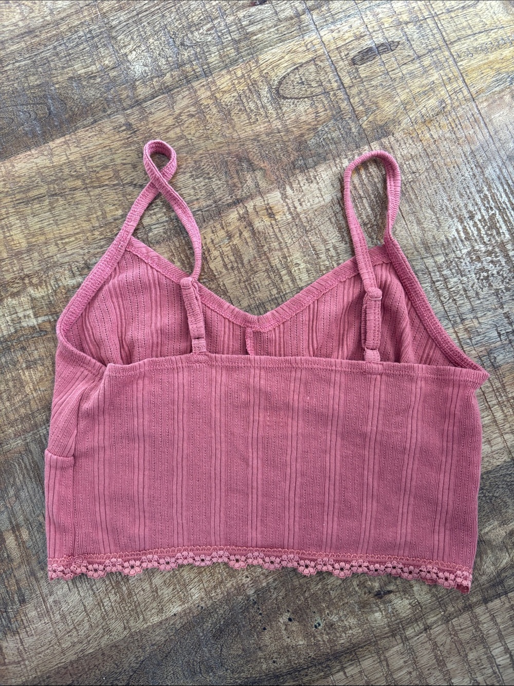 Set of 2 Like New American Eagle Tanks - Size XS - Picture 6 of 7